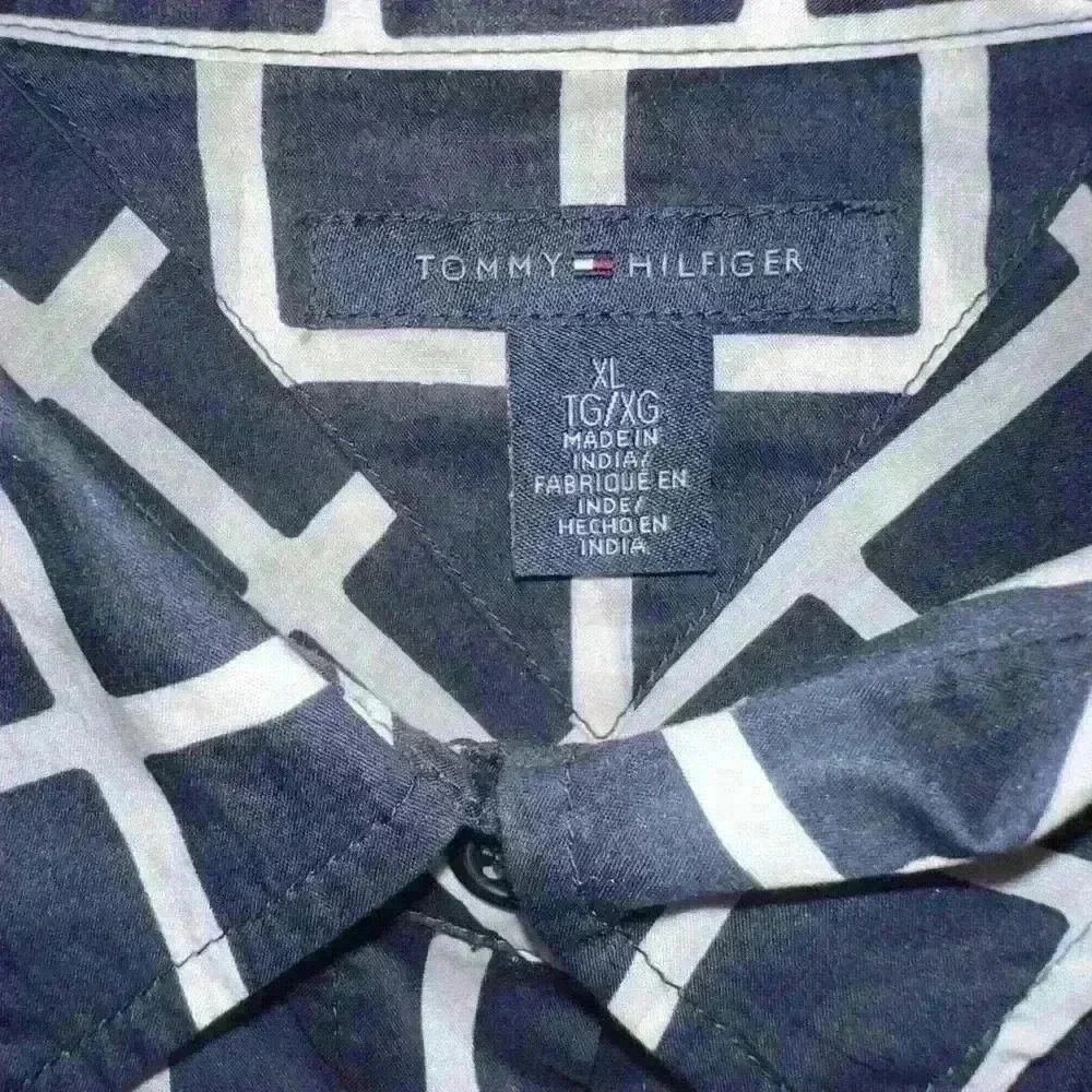 Tommy Hilfiger Long Sleeve women’s top XL - Picture 2 of 3